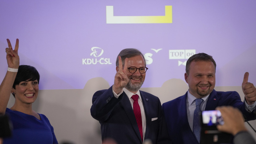 Izbori u Češkoj: Opozicija dobila najviše glasova, Babiš joj čestitao, ali najavio razgovore o formiranju nove vlade