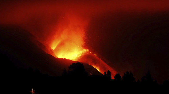 Naučnici: Erupcija vulkana na La Palmi aktivnija nego ikada