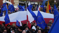Poljski premijer: EU nam prislanja pušku na glavu