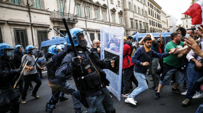 U Italiji od petka obavezne kovid propusnice za sve radnike