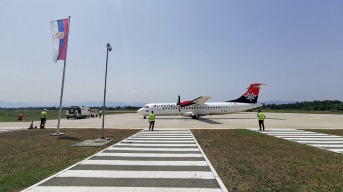 Posle duže pauze gužva na aerodromu kod Kraljeva, povratna karta do Beča - 80 evra