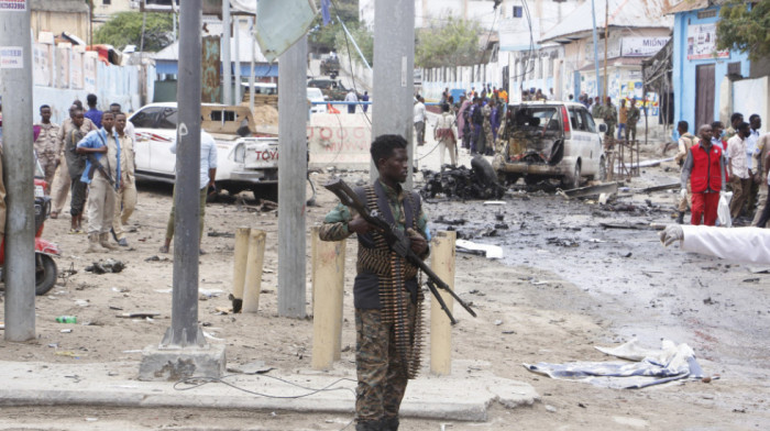 U eksploziji minobacačke granate u Somaliji poginulo više od 20 ljudi, uglavnom dece