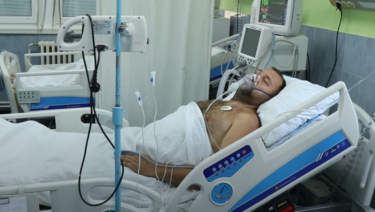 Srbin kojeg je juče teško ranila kosovska policija i dalje na aparatima, ali stabilno