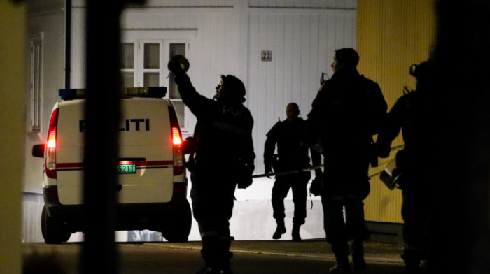 Pucnjava u noćnom klubu u Oslu, ubijene dve osobe, ranjeno 14