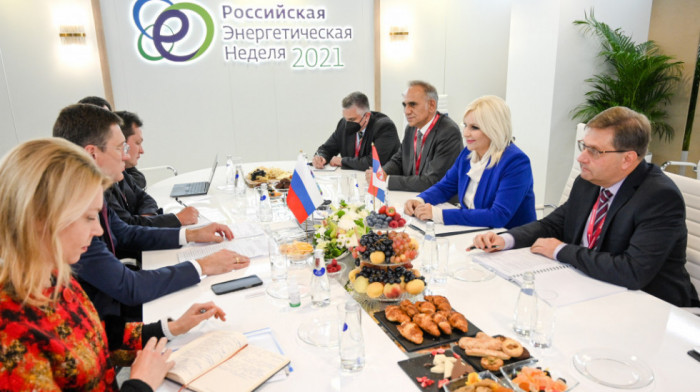 Mihajlović i potpredsednik ruske Vlade razgovarali o novom ugovoru o gasu