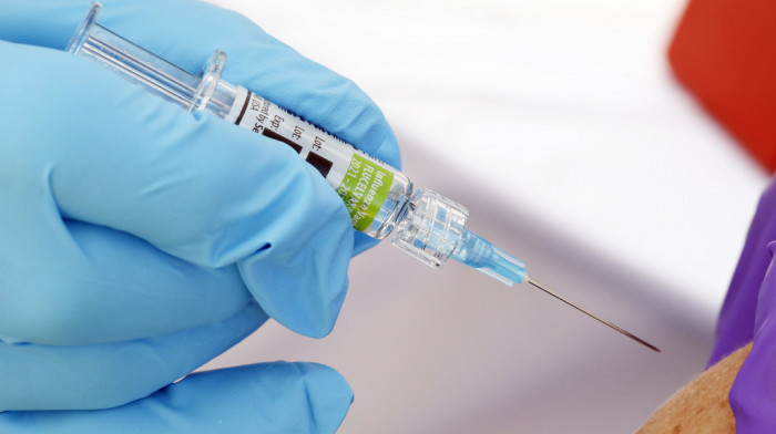 Vakcina Moderna u novembru stiže u Srbiju, uskoro i ruska iz Torlaka