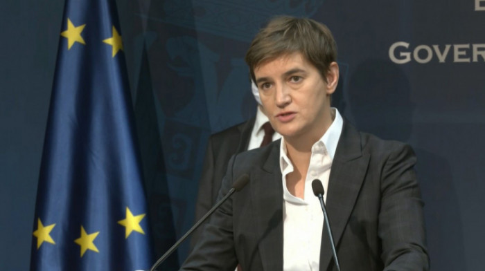 Brnabić: Današnje blokade predstavljaju neviđenu destrukciju i fašizam