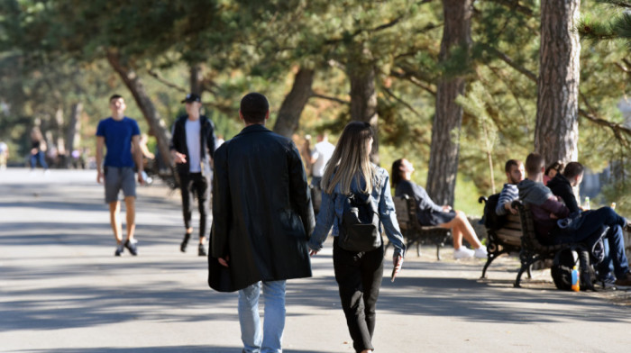 U Srbiji još danas sunčano i toplo, temperatura do 24 stepena, za vikend osetno svežije