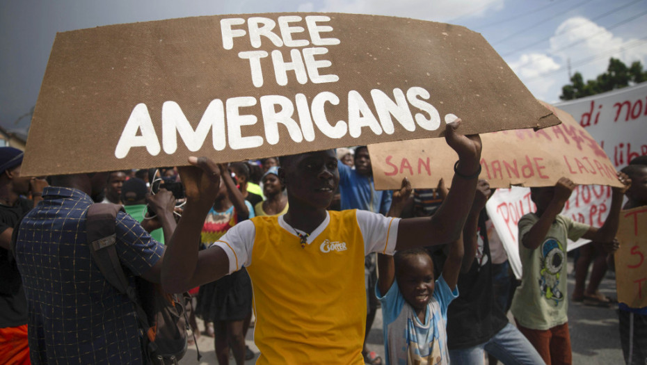 Vođa bande na Haitiju preti ubistvom 17 talaca iz SAD i Kanade