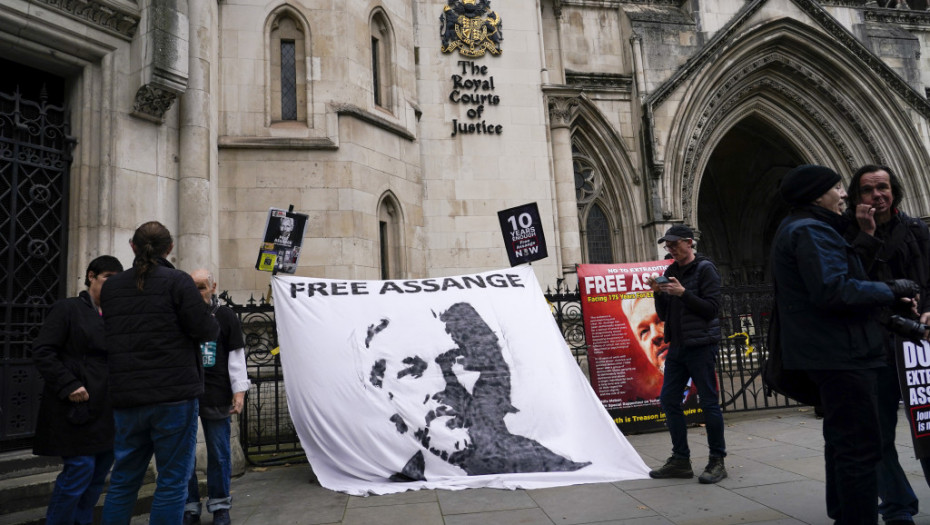 Preinačena odluka britanskog suda: Asanž može biti izručen SAD