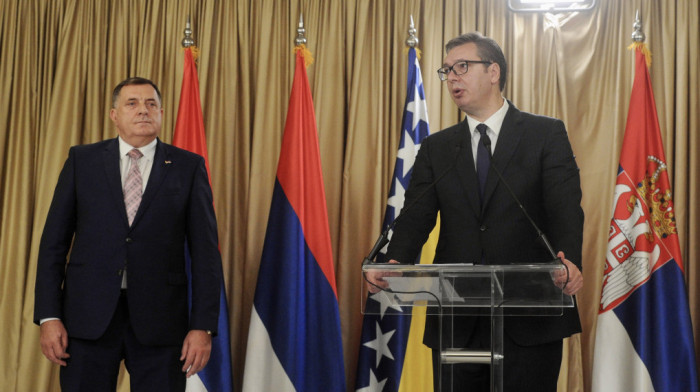 Vučić posle sastanka sa Dodikom: Srbija neće podržati sankcije protiv RS