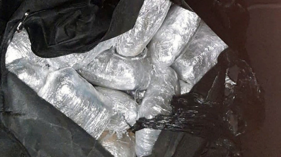 Policija u Bačkoj Topoli zaplenila 45 kilograma marihuane