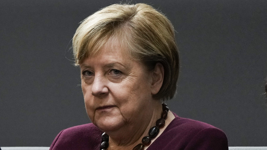 Ukrajinski ambasador u Nemačkoj: Angela Merkel bi mogla da bude posrednik