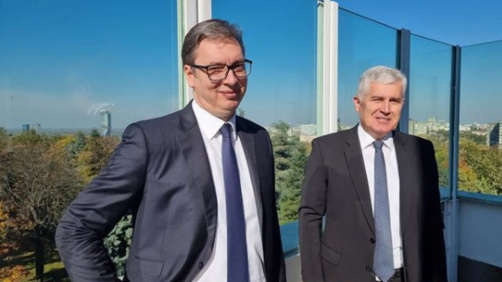 Vučić razgovarao sa Draganom Čovićem: Odgovor na sve krize dogovor tri naroda