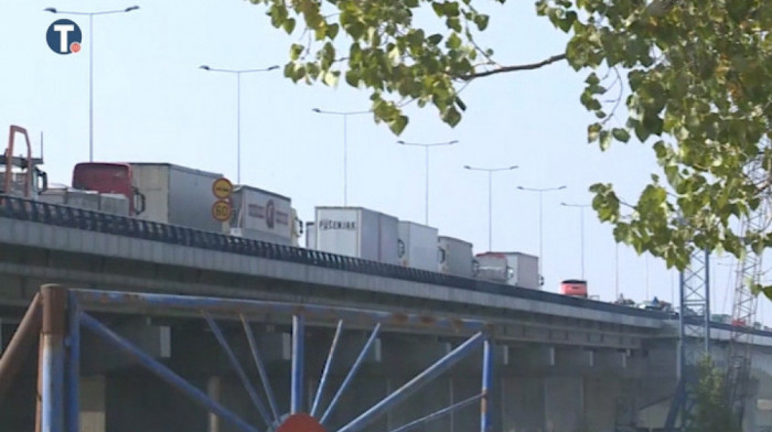 Lančani sudar na Ostružničkom mostu, stradala jedna osoba