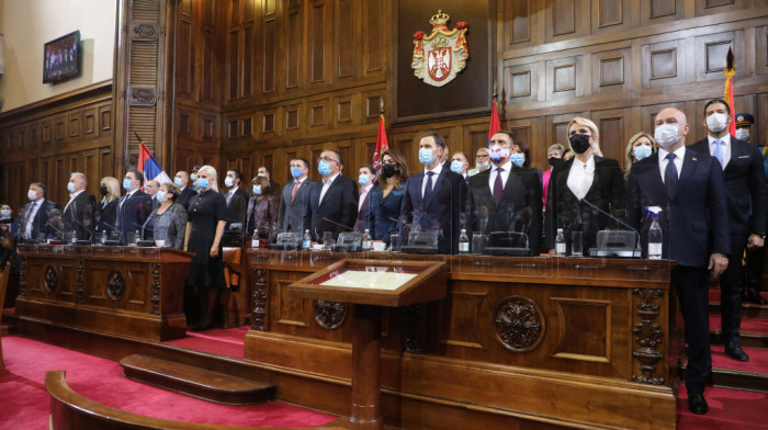 Godinu dana Vlade Srbije - ministri zadovoljni, analitičari kritikuju povećanje duga i upravljanje kovid krizom