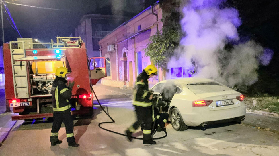 Izgoreo automobil supruge gradonačelnika Zaječara, Ničić tvrdi da je zapaljen