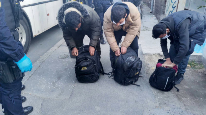 U Mađarskoj uhapšena dvojica državljana Srbije, prevozili migrante