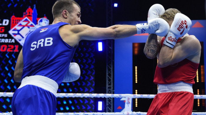Veliki dan za srpski boks: Vladimir Mirončikov u borbi za finale SP