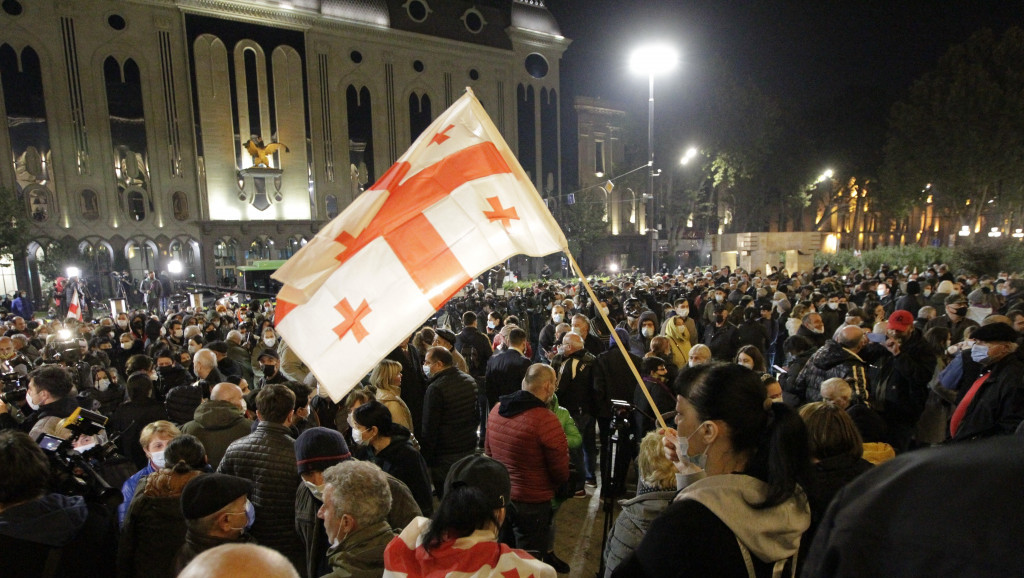 Partija Gruzijski san osvojila 19 od 20 mesta gradonačelnika: Demonstranti izašli na ulice Tbilisija