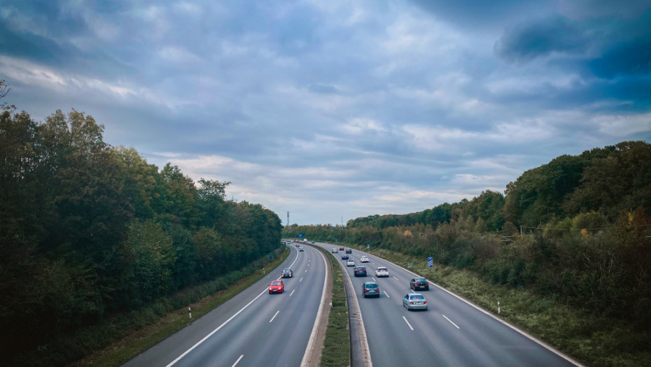 AMSS: Izmene u saobraćaju zbog radova na državnom putu I i na autoputu