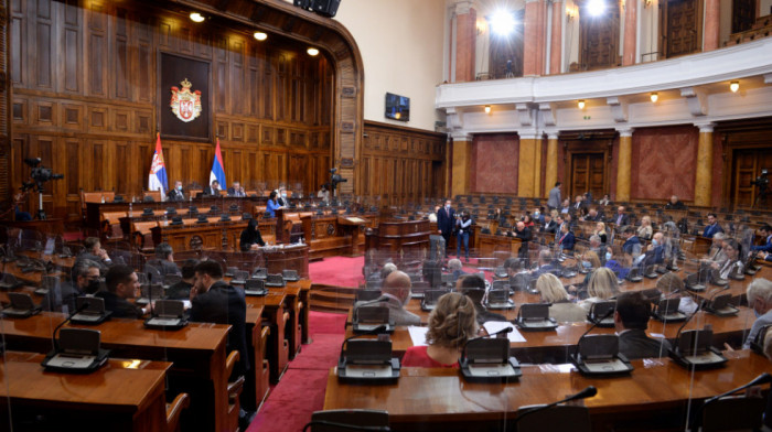 Skupština Srbije nastavila rad, poslanici danas o privrednim društvima