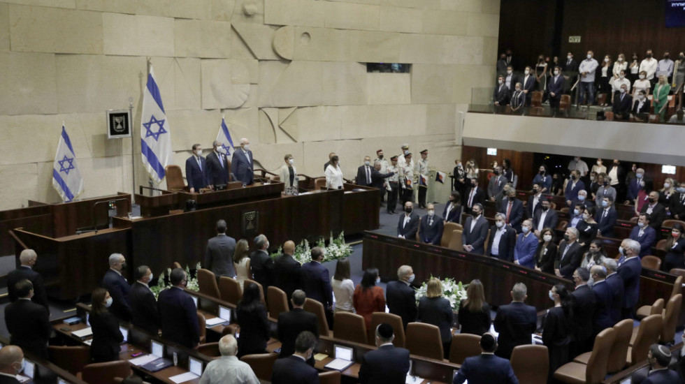Vladajuća koalicija Izraela postala manjina u parlamentu