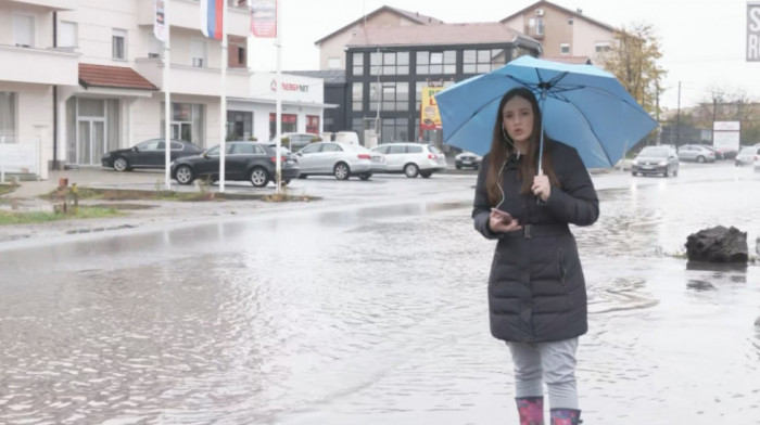 Obilne padavine u Beogradu: Poplavljene ulice, kolaps u saobraćaju