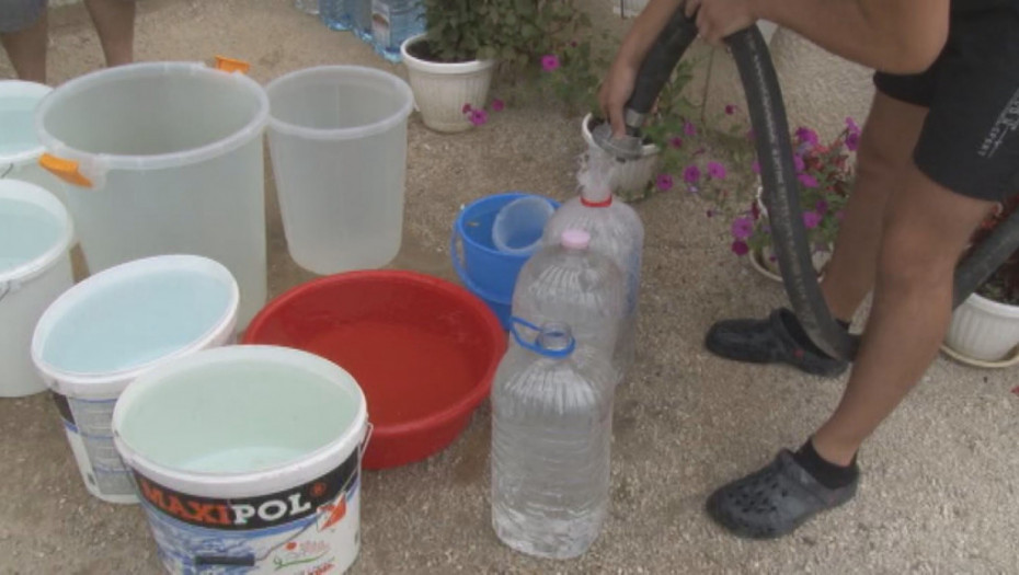 Oko 5.000 građana Ulcinja od ponedeljka nema vodu
