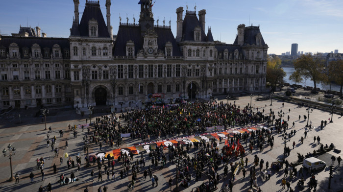 Pariski nadbiskup dao ostavku, mejl namenjen ljubavnici greškom poslao sekretarici