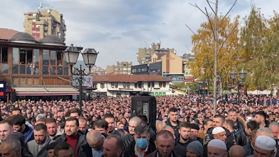 Muamer Zukorlić sahranjen u rodnom selu