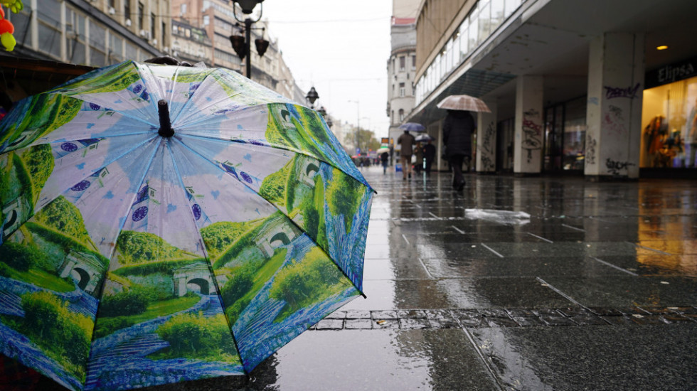 Danas osetno hladnije i kišovito: Uskoro i prvi sneg u Beogradu