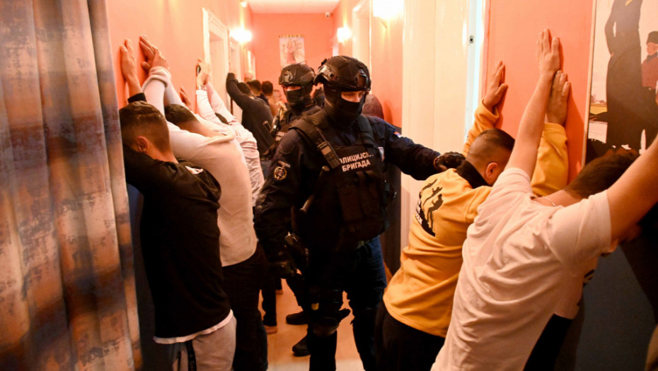 Velika međunarodna akcija "Hotspot": Policija pretresla prihvatne centre za migrante, uhapšeno sedam osoba