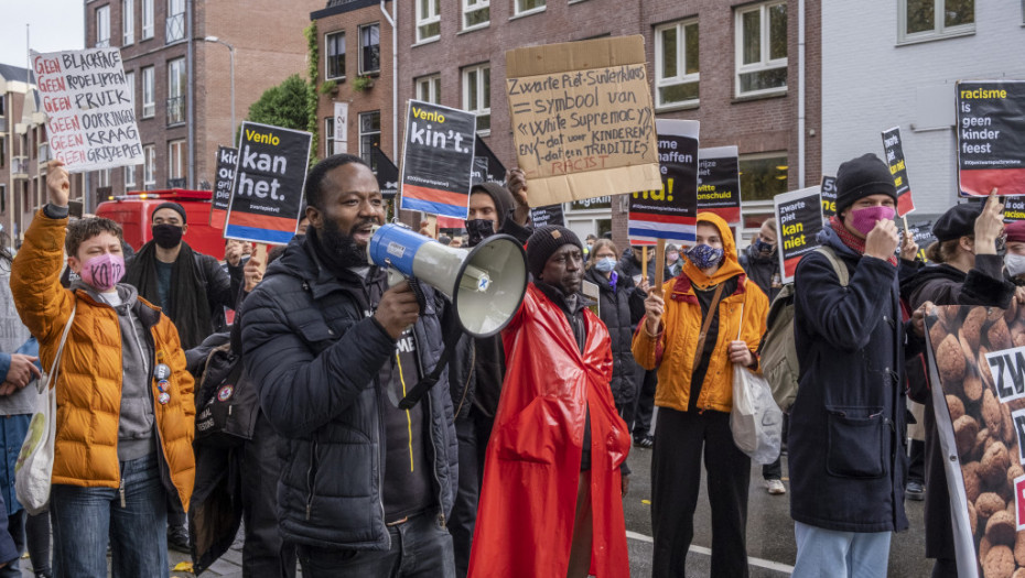 U Holandiji antirasistički protest zbog lika Crnog Pita