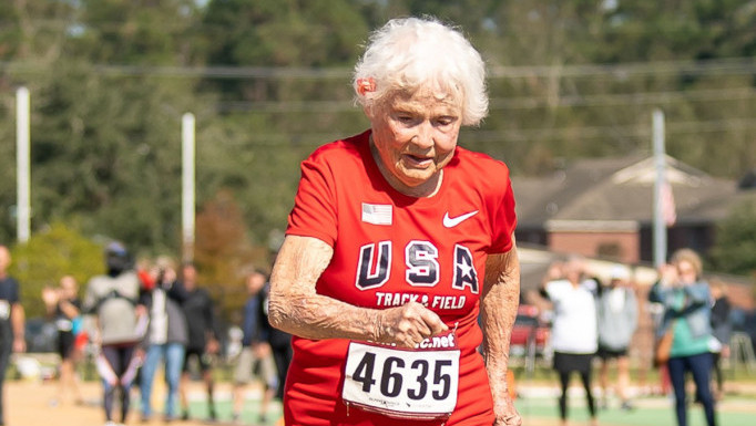 U 105. godini oborila rekord u trci na sto metara - razočarana rezultatom, jer je cilj bio da istrči za manje od minut