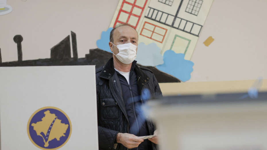 Keljmendi: Srbi na Kosovu mogu da glasaju poštom ili u kancelariji za vezu