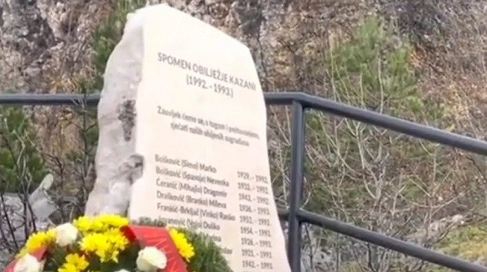 Otkrivena spomen-ploča srpskim žrtvama u Kazanima