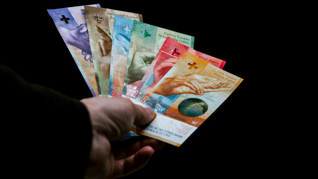 Građani Švajcarske na referendumu odlučuju da li žele da se zadrži plaćanje u gotovini