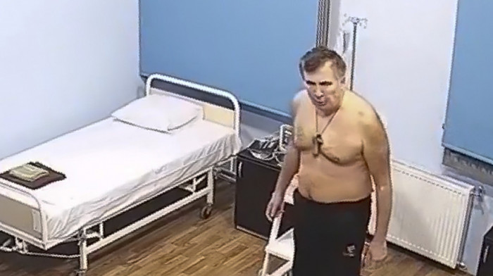 "Teško stoji i govori": Sakašvili je u zatvoru štrajkovao glađu sedam nedelja, a sada će ga pregledati psihijatar