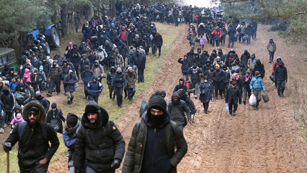 Poljska: Belorusija autobusima odvodi migrante sa granice