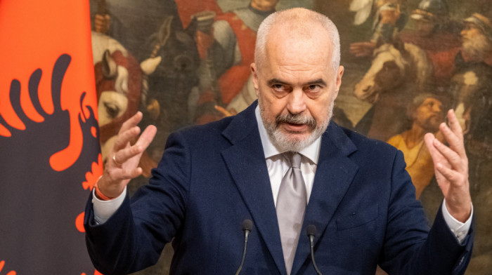 Edi Rama posetio Hašima Tačija u Hagu