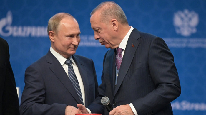 Erdogan i Putin razgovarali o odnosima dve zemlje, zadovoljni stepenom saradnje