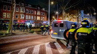 Dve osobe povređene na protestu zbog kovid propusnica u Roterdamu