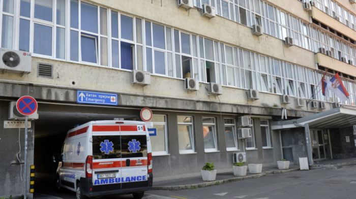 U trijažnoj kovid ambulanti KBC Zemun upola manje pregleda, ali lekari upozoravaju - ne sme biti opuštanja