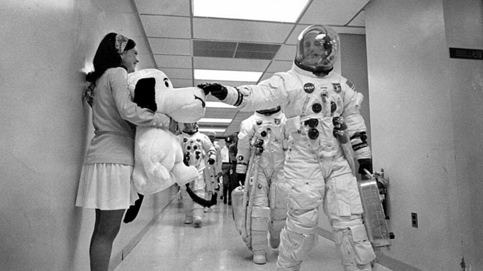 Misija Artemis 1: Pre astronauta na Mesec će poleteti Snupi, plišana figura koja "radi" za NASA već 50 godina