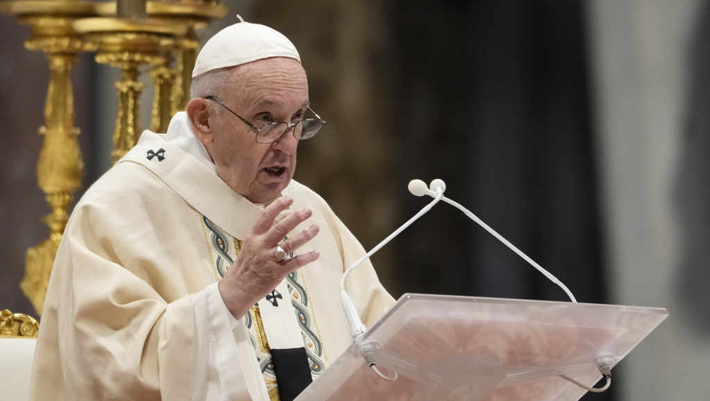 Papa Franja: Mi smo rasisti, a rat je svuda