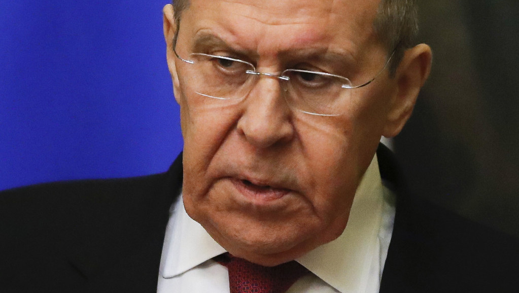 Lavrov: SAD podstiču vojnu histeriju kod granica Rusije