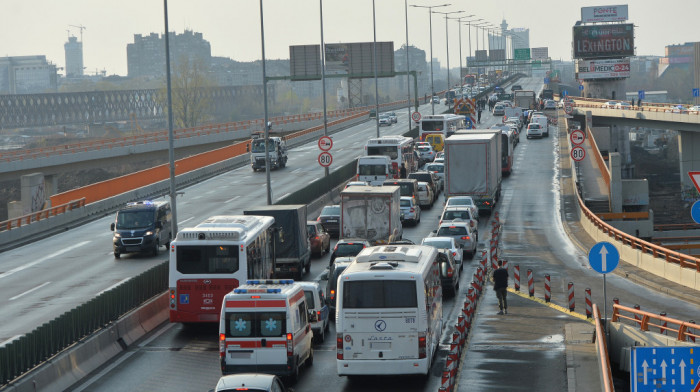 Vesić: Auto-put kroz Beograd postao gradska saobraćajnica, stvoreni uslovi da se ubrza javni prevoz