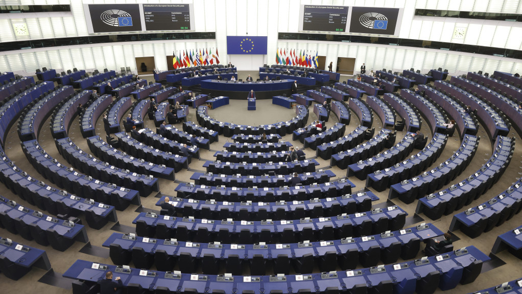 Evropski parlament razmatra oduzimanje imuniteta dvojici poslanika zbog skandala