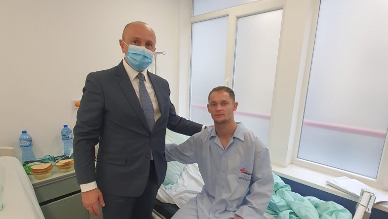 Državljanin Srbije povređen u Bugarskoj u dobrom stanju, posetio ga srpski ambasador
